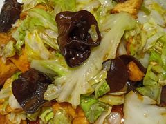 酱爆洋白菜豆腐-惠宾饭庄(千禧店)
