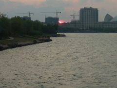 -上海滴水湖皇冠假日酒店