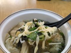 三种全会小馄饨-柴爿巷·香酥鸡&馄饨(复兴中路店)