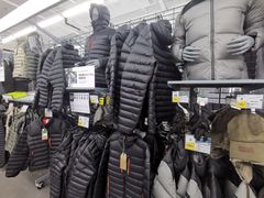 -迪卡侬(苗岭路店)