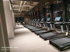 -YCHL FIT健身(前海周大福店)
