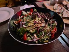 牛排牛油果沙拉-Big Bamboo 大竹子体育主题餐厅(虹梅路店)