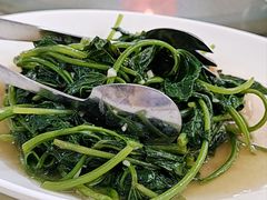 蒜蓉番薯叶-無招牌海鮮(芽笼店)