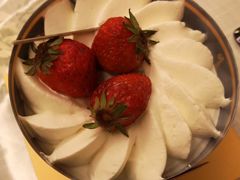 淡奶小蛋糕-红跑车蛋糕世界(清江路店)