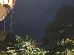 -茅草房·河畔园林火锅