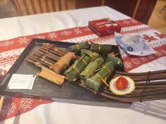 -刘姐啤酒鱼民族演艺餐厅(西街总店)