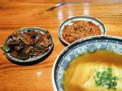 -老外婆本帮面(塔城路店)