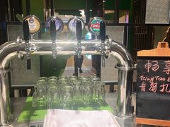 -广州万富希尔顿酒店·感趣自助餐厅·金秋蟹宴生蚝海鲜刺身