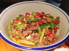 -洞庭土菜小炒馆(易发广场店)