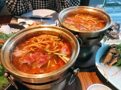 番茄小火锅-Mr·Fish鱼鲜生海鲜放题(银泰in99店)