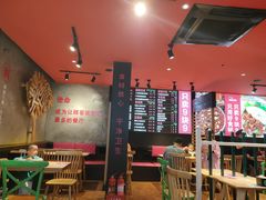 大堂-串串叔叔麻辣烫(兴华街店)