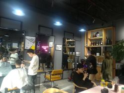 -MOVAN  HAIR莫凡匠人发型屋