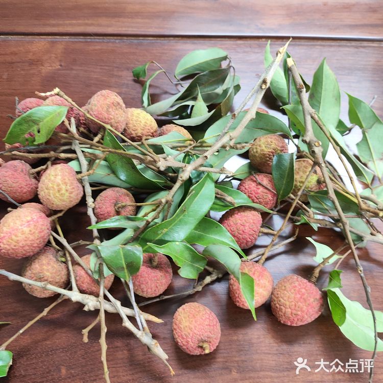 夏天必备甜品：荔枝果冻！