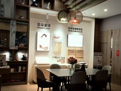 -西安大雁塔科技大学地铁站亚朵酒店