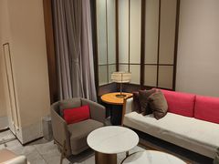 -泓历皇朝酒店(东亭店)