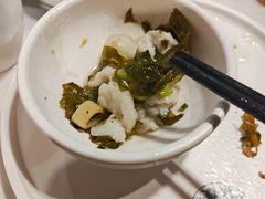 -德林酸菜鱼火锅(南丹店)