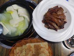 -生活本该如此北京小馆(周庄嘉园店)