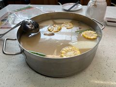 -肥仔文澳门猪骨煲(南京西路店)