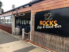 -12 Rocks Beach Bar Cafe