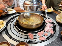 -阿山卓·野生菌火锅·纳西火塘烤肉