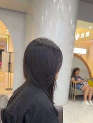 -苏豪路易士·嘉玛发廊