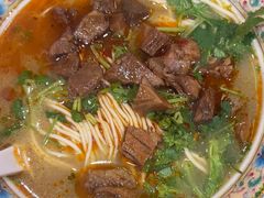 -金杨拉面王小吃面馆·牛三宝面·红烧牛肉粉