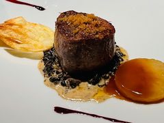 炙烤小牛里脊/沙撈越胡椒/蘿蔔片/羊肚菌醬/薯片-Le Comptoir de Pierre Gagnaire
