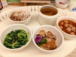 -生命加•Q考拉月子会所(玫瑰园店)