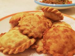 蒙古烤包子-乌兰湖畔草坪轻奢营地