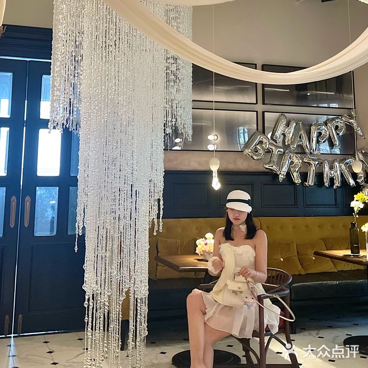 武汉的法餐厅已经美到next level啦‼️