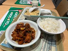 -老乡鸡(滨湖假日店)