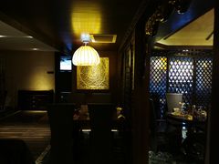 -华凌牛庄西餐厅(乌鲁木齐华凌美爵大饭店)