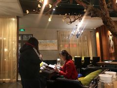 大堂-梧桐树下(云锦世家店)