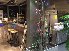 -HIGH FIVE哈福手工汉堡(桂林路店)