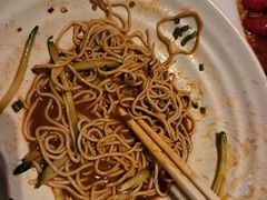 -肥肥虾庄·金牌油焖大虾(汉街SKP店)