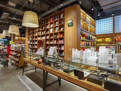 -百新书局(尚悦湾店)