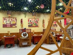 -袁小二大东北铁锅炖(吉祥村总部)