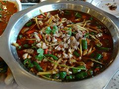 -兔行天下-鸿鹤鲜锅兔(中海国际店)