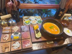 -银米·云南传统过桥米线(双廊黑金冠店)