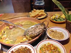 -洱火云南酸菜牛肉火锅(石景山当代商城店)