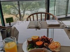-上海佘山世茂艾美酒店