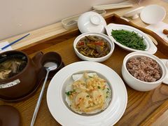 -雪梅月子中心(华侨城店)