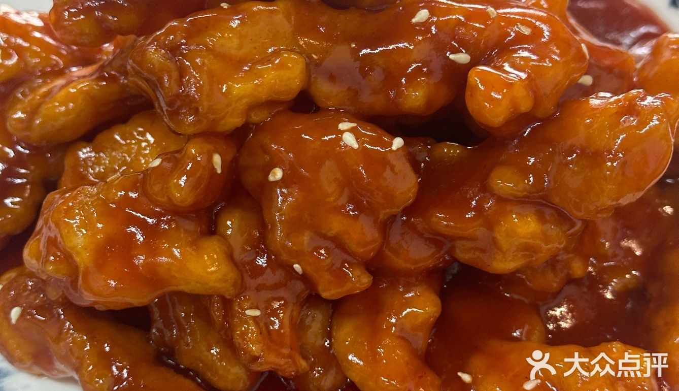 这家的饺子好吃，糖醋里脊也好吃！