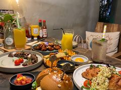 -HIGH FIVE哈福手工汉堡(桂林路店)