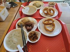 -护国寺小吃店(红莲南路店)