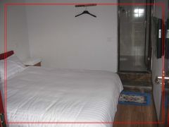 大床房-平乐古镇