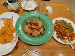 -快乐老家三鲜饺子东北菜(南六中路店)