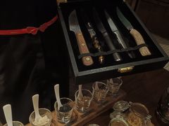 -恰餐厅及酒吧 CHAR Bar & Grill (北京丽都皇冠假日店)