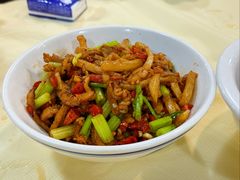 酸萝卜牛肚丝-笨罗卜浏阳菜馆(龙华鹏润达店)