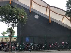 -康新公路(地铁站)